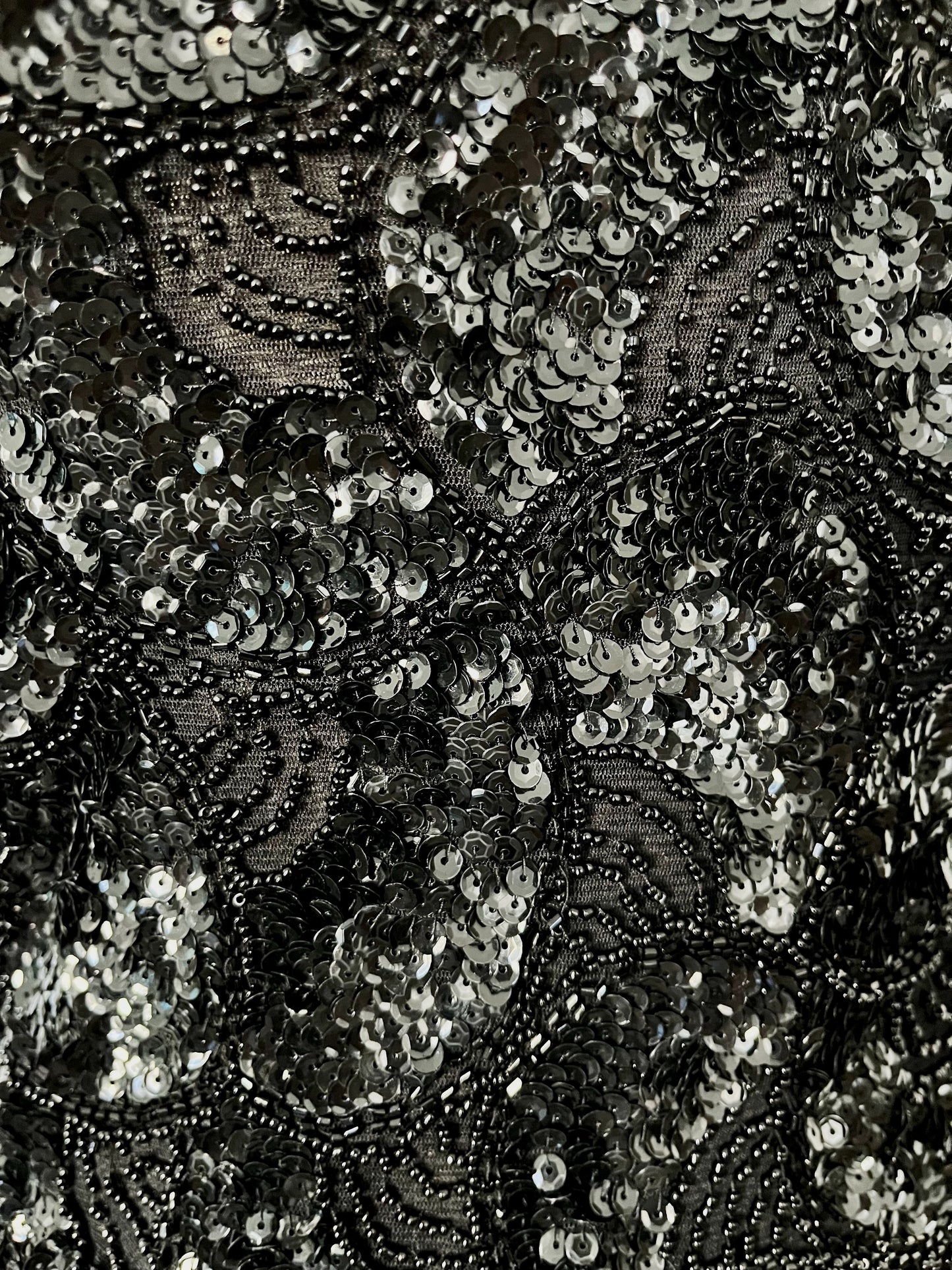 Top vintage en mesh noir brodé sequins et perles – Taille L/40