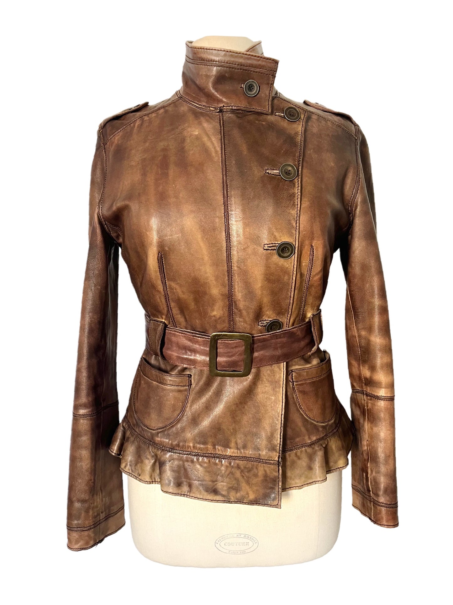 VESTE VINTAGE EN CUIR PATINÉ À VOLANT — TAILLE 38/40