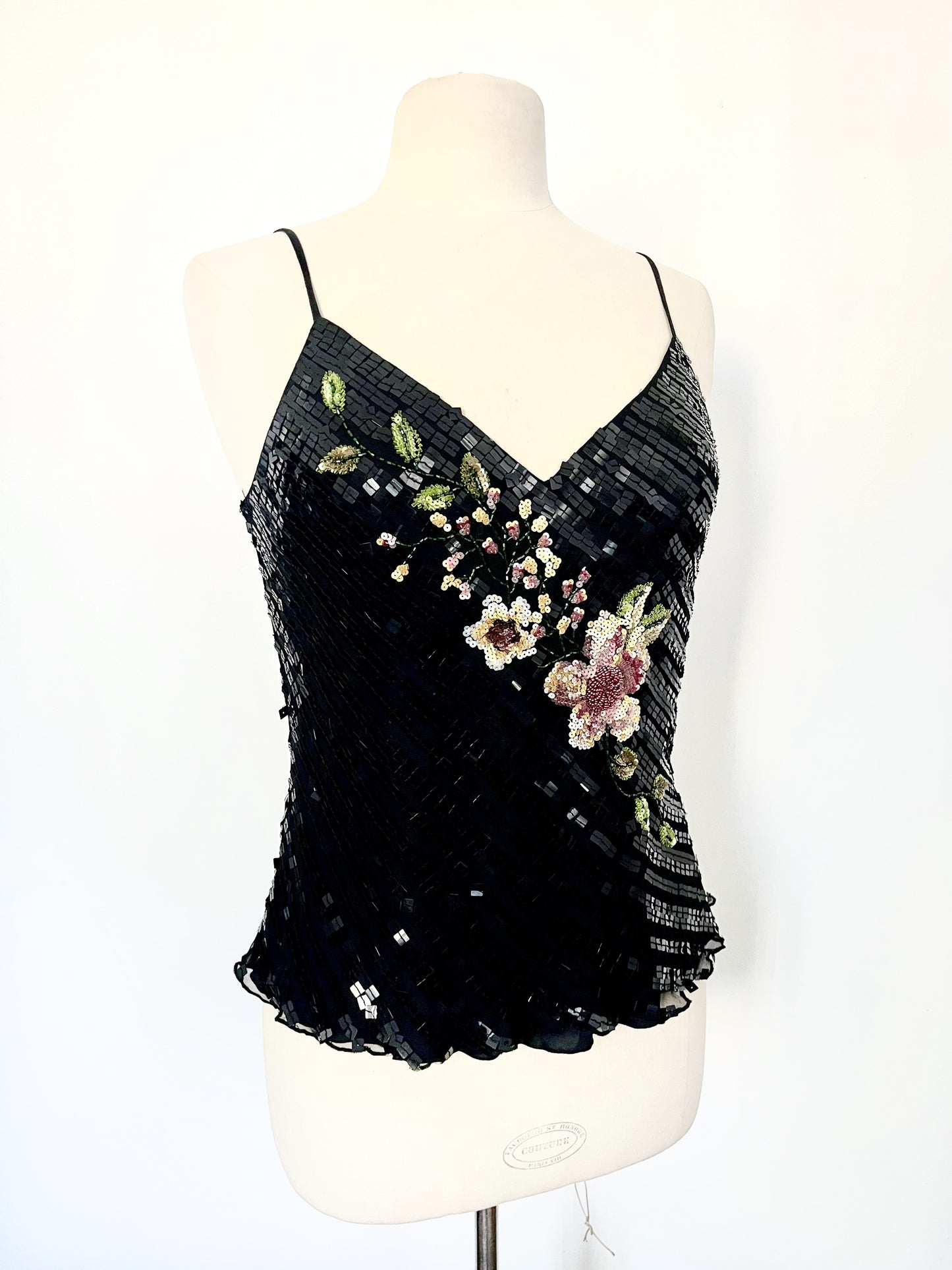 Top vintage noir à fines bretelles 100% soie, broderies perlées et sequins – Taille 38/40
