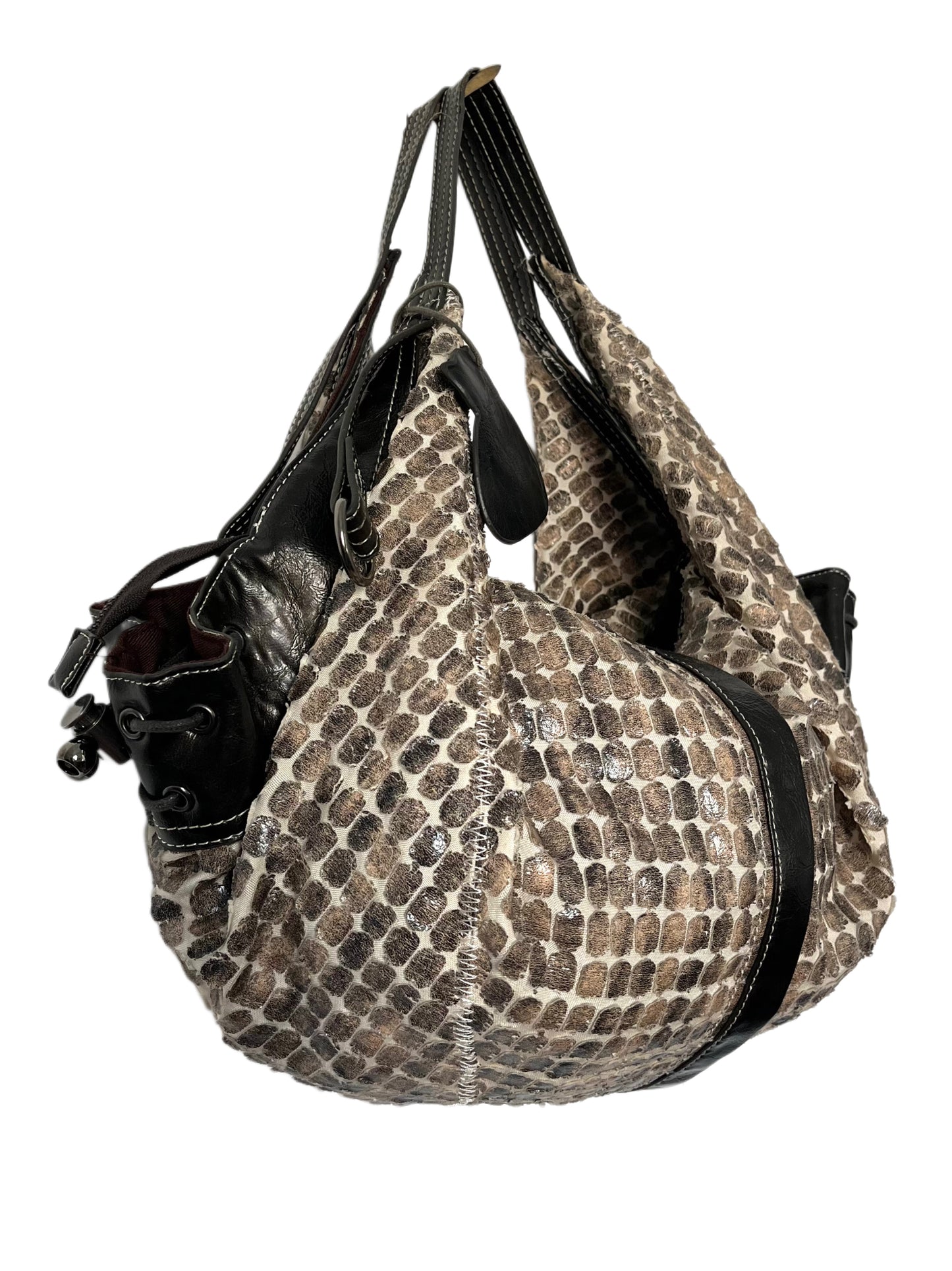Sac à Main Demi-Lune Texturé et Verni — Format Large — Style Bohème Chic Y2K