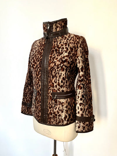 Veste en fausse fourrure imprimé léopard