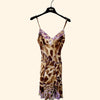 Robe léopard avec châle assorti, sequins lilas. ( SOLD OUT )