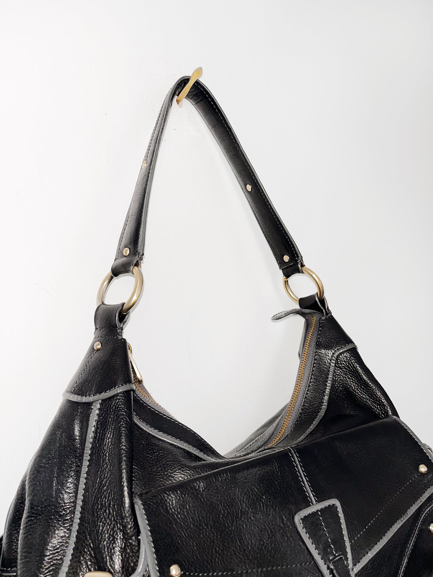 Sac à main Hugo Boss en cuir grainé noir ( SOLD OUT )