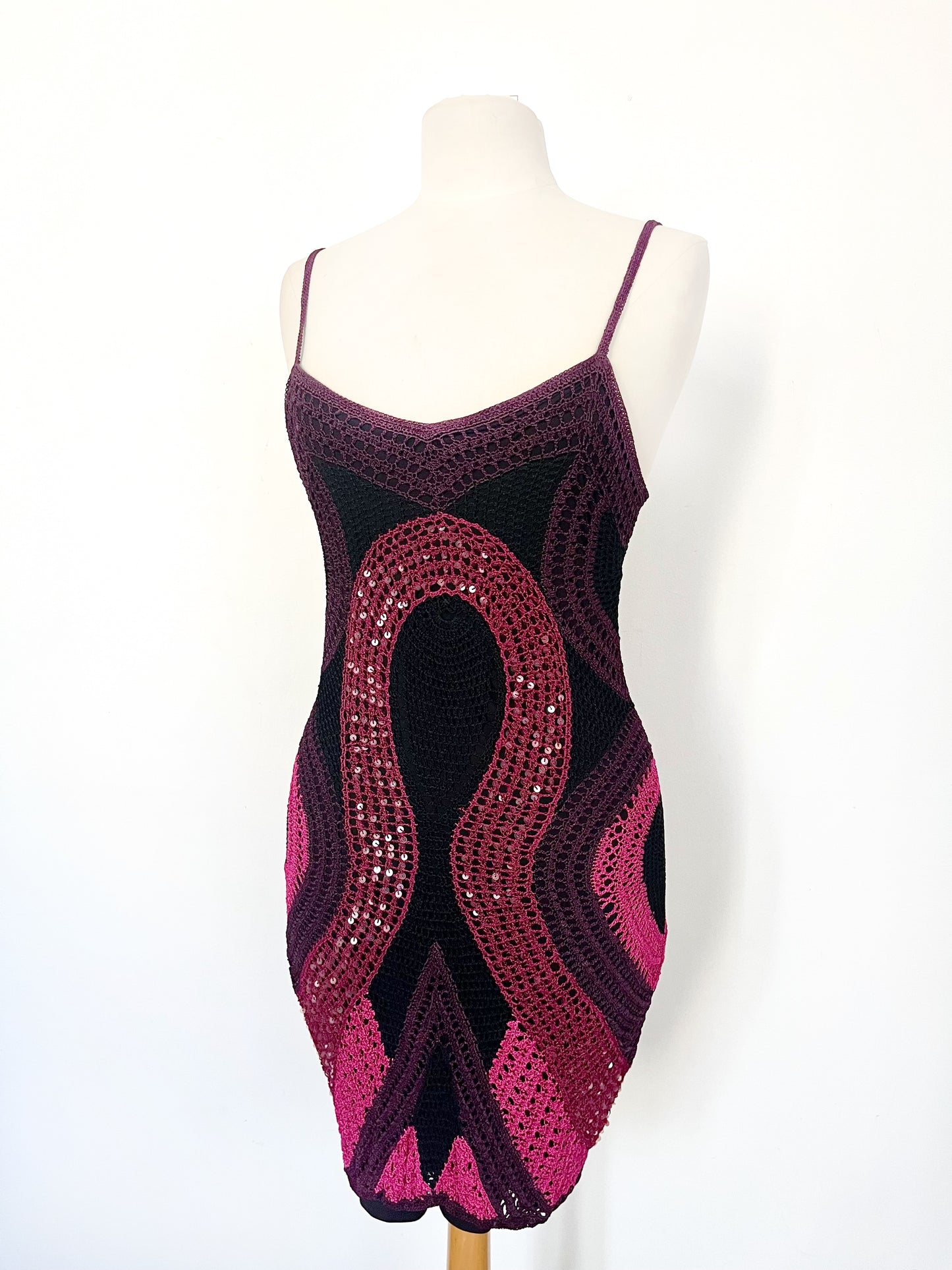 Robe estivale mi-longue en crochet doublé – Taille 38