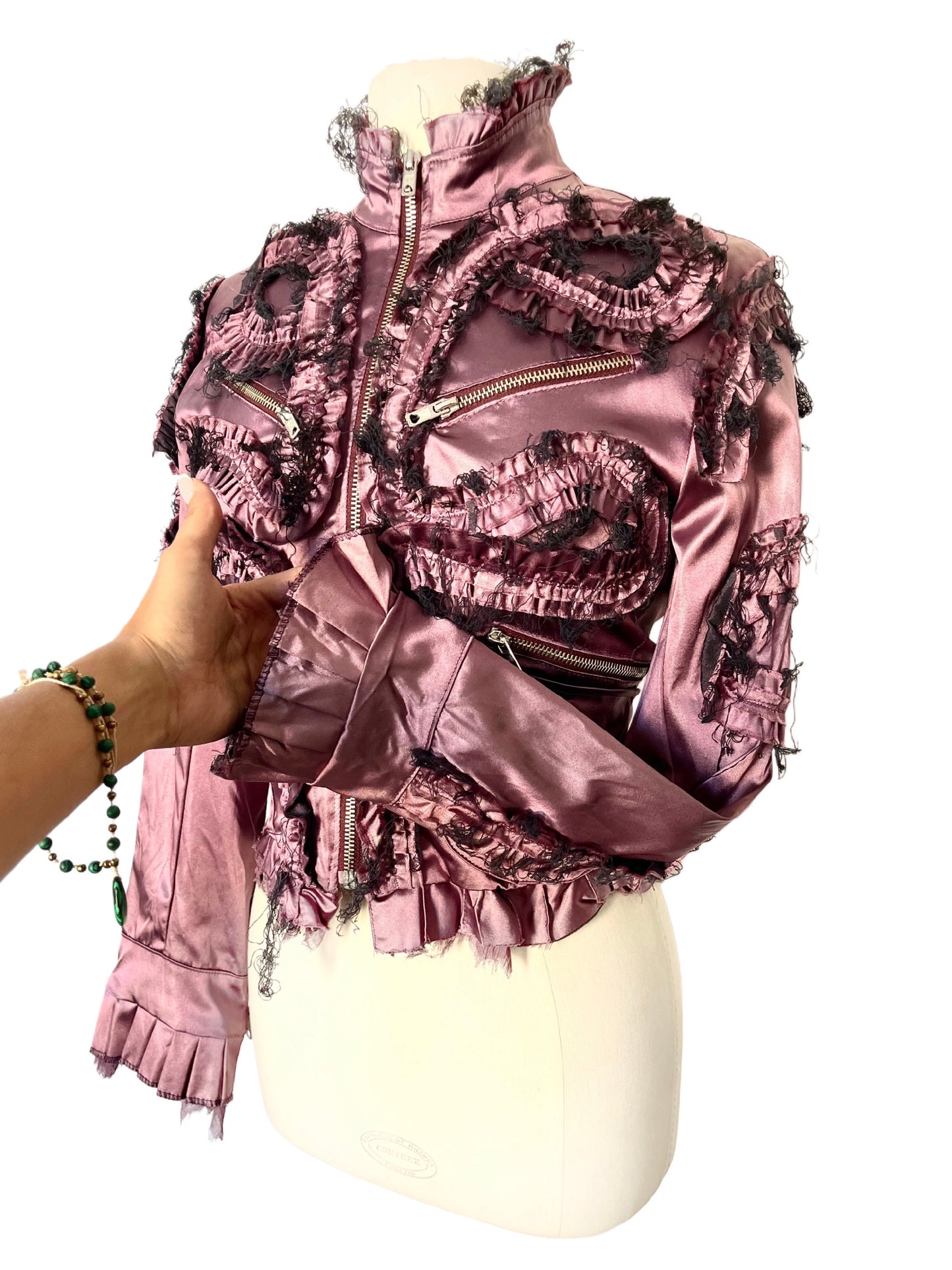 Veste Courte Satin Violet Style Whimsigoth & Détails Effilochés — T. 38 (M) — Made in Italy