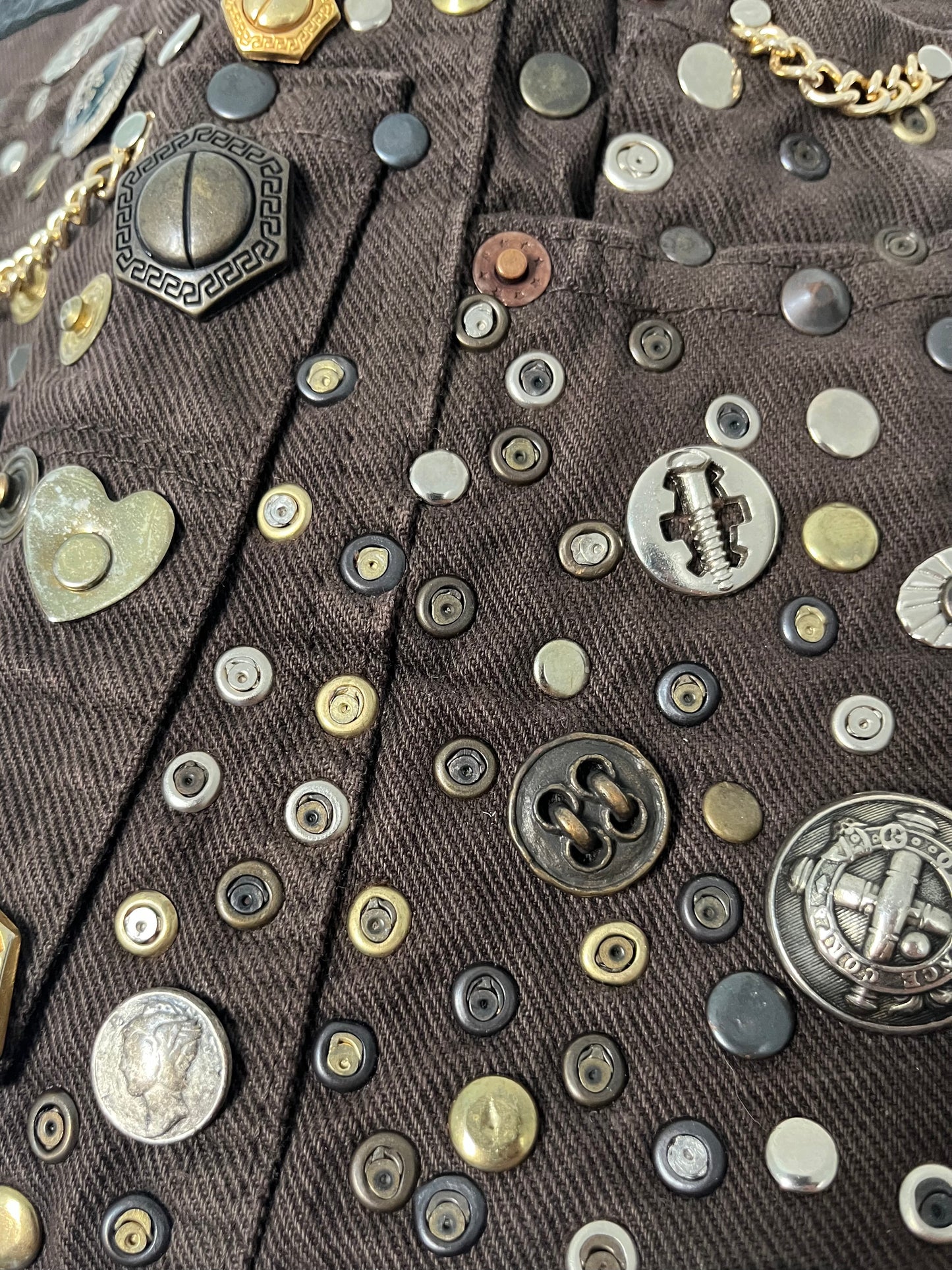 Grand sac bi-matière cuir & denim clouté — Très bon état — Format XL