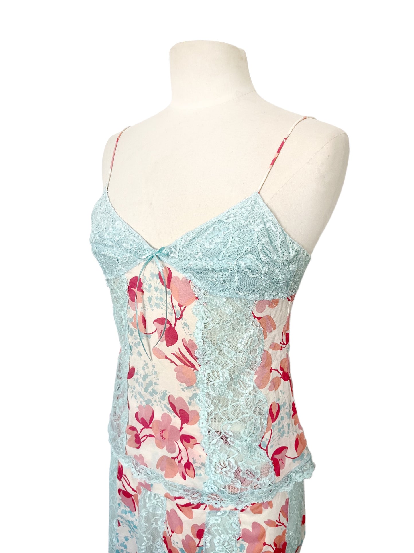 Ensemble Coordonné PINKO Esprit Lingerie en Soie & Dentelle Bleu Pastel — Top Caraco + Jupe Fleuries — taille 38/40 — Coquette / Boudoir Chic / Y2K