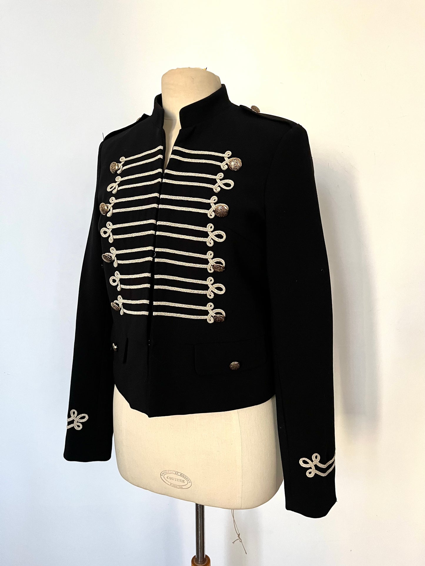 Veste officier bleu marine avec passementerie dorée ( SOLD OUT )