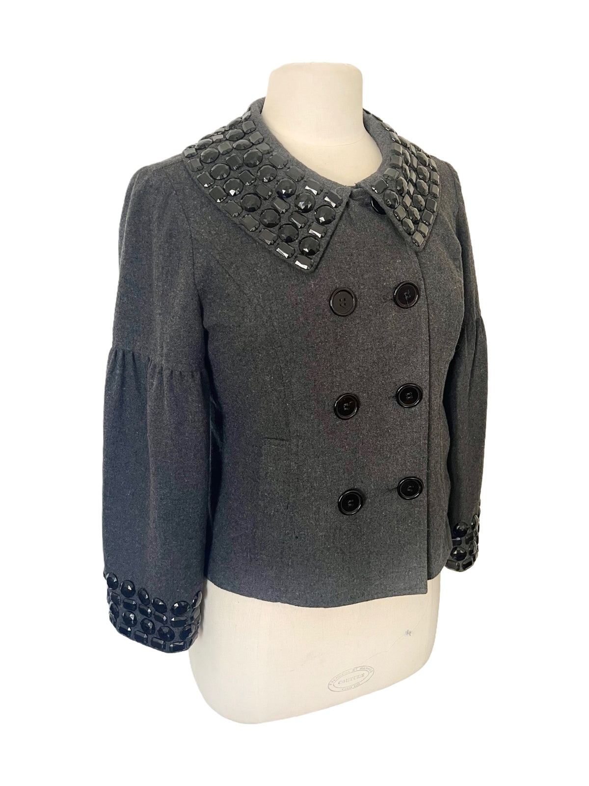 Veste Courte Style Caban Gris Anthracite Col Claudine & Poignets Gemmes Noires — T. 38