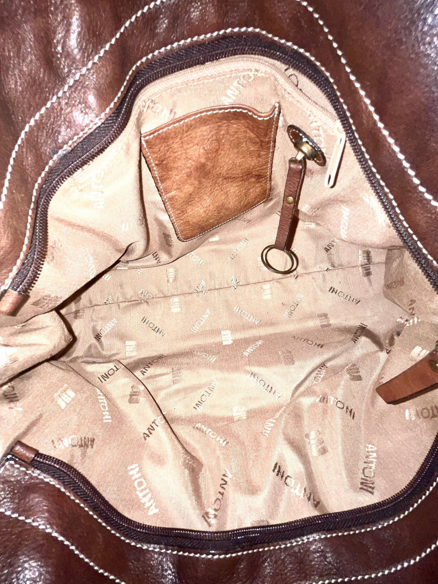 Sac à main vintage en cuir marron – Style boho chic